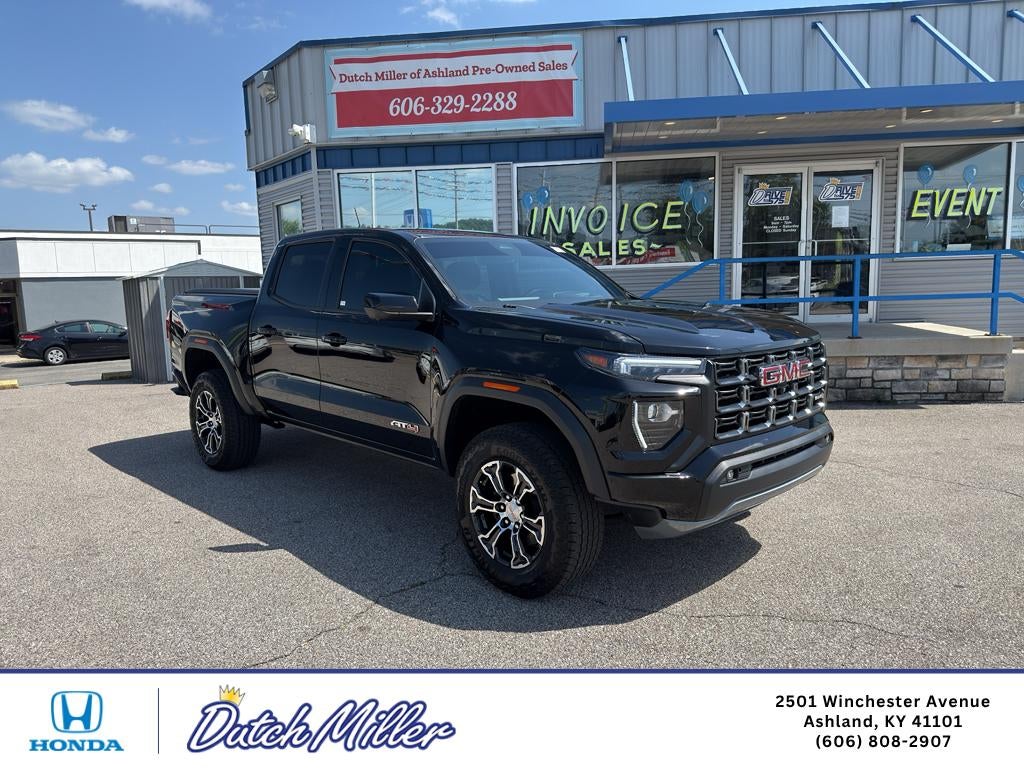 2024 GMC Canyon 4WD AT4 in Onyx Black — front three-quarter view